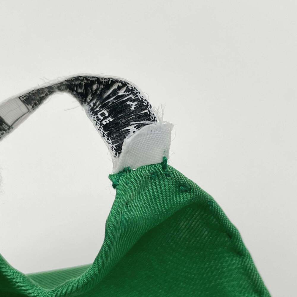 HERMES Green Silk Scarf - Picture 4 of 5